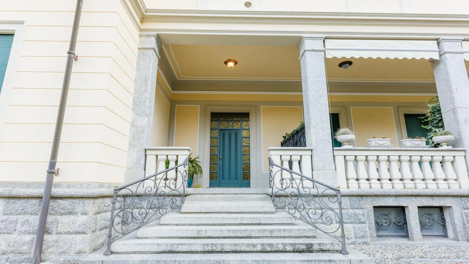 Regal Villa With Como Lake View And Free Parking Bellagio Apartment