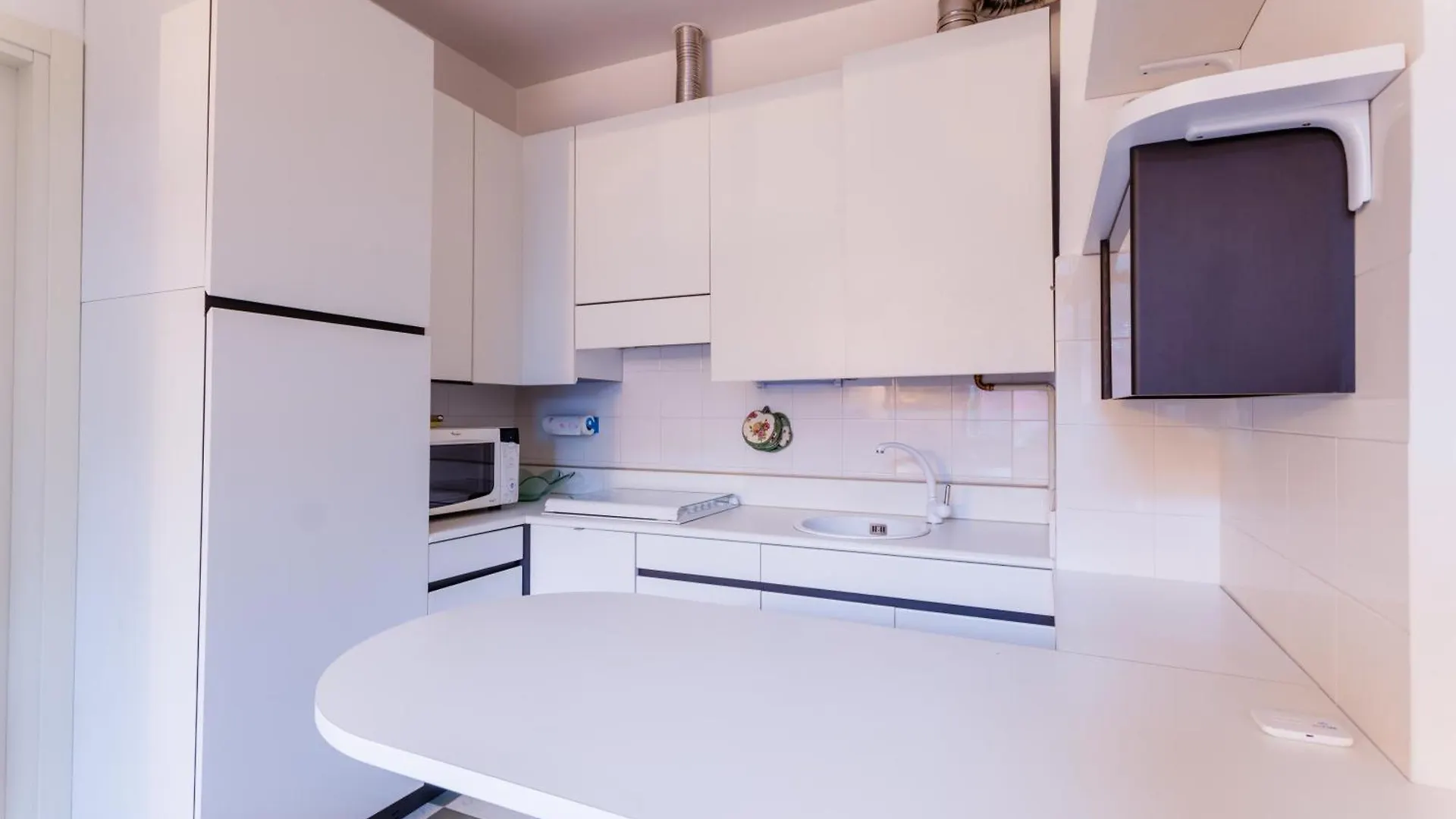 Regal Villa With Como Lake View And Free Parking Bellagio 0*,