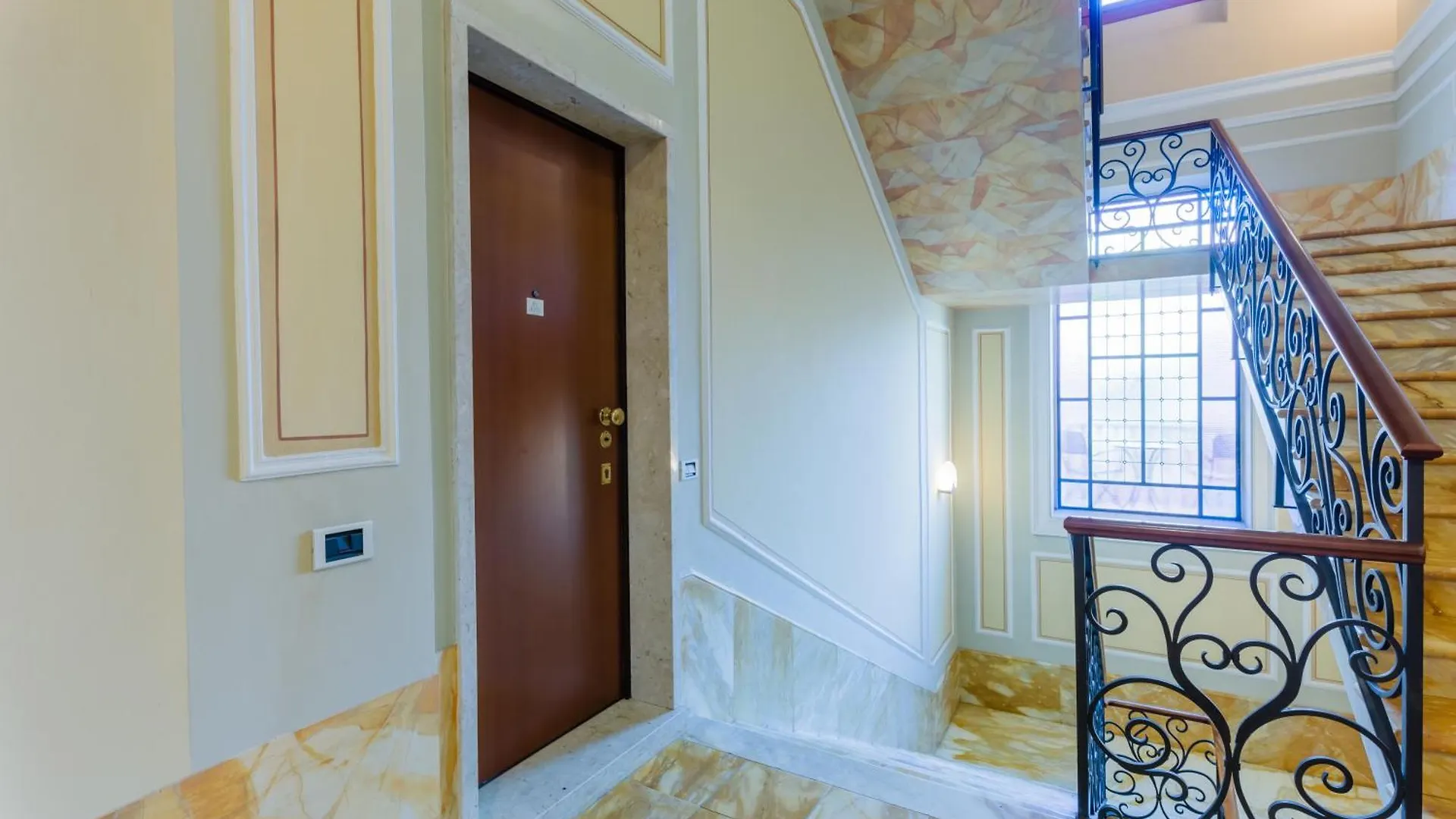 Regal Villa With Como Lake View And Free Parking Bellagio