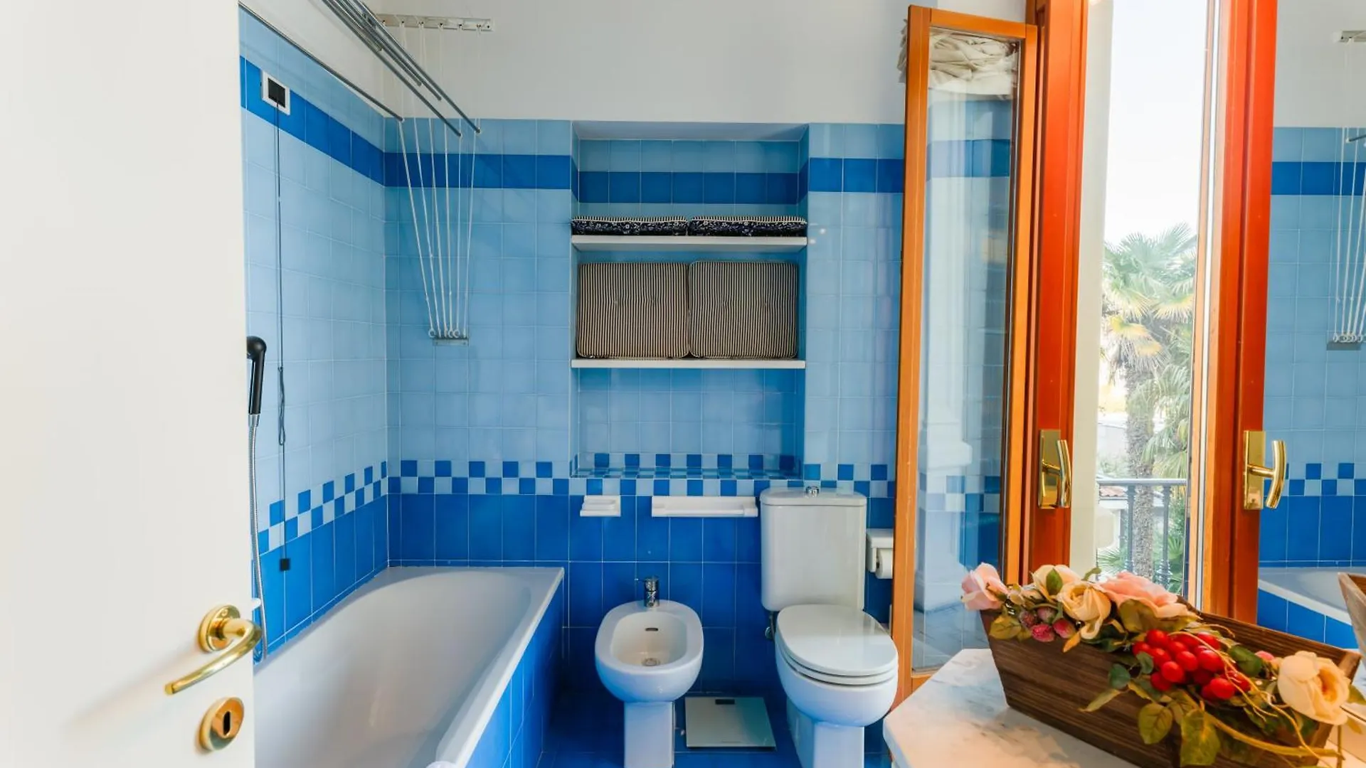 Regal Villa With Como Lake View And Free Parking Bellagio
